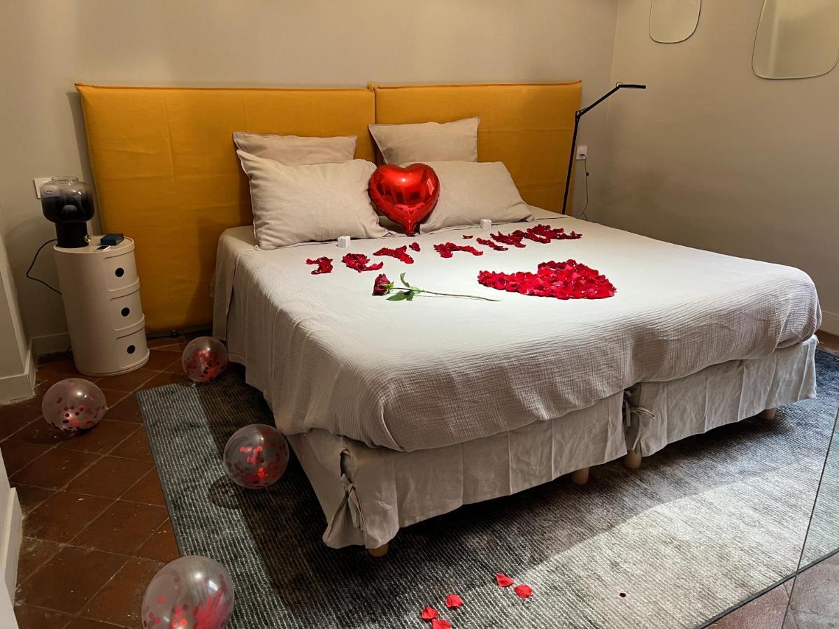 Room Five - Parking, Balneotherapie, Place Nationale, Un Havre De Paix Montauban Exterior foto
